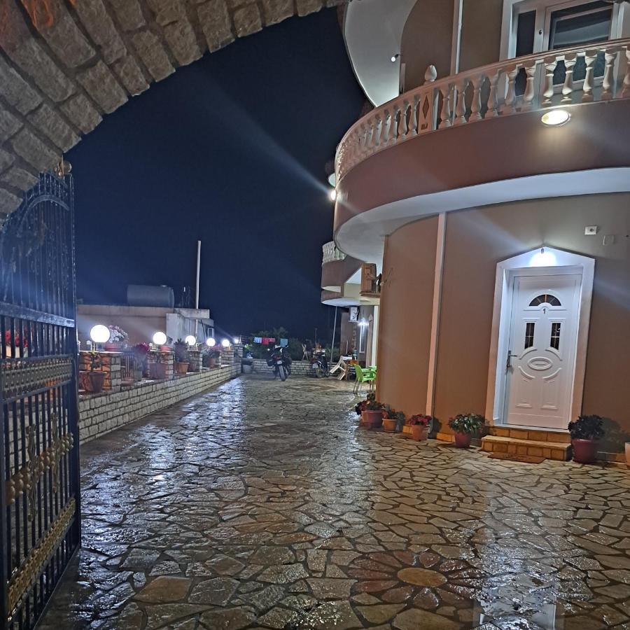 קסאמיל Vila Zeqo Muka מראה חיצוני תמונה